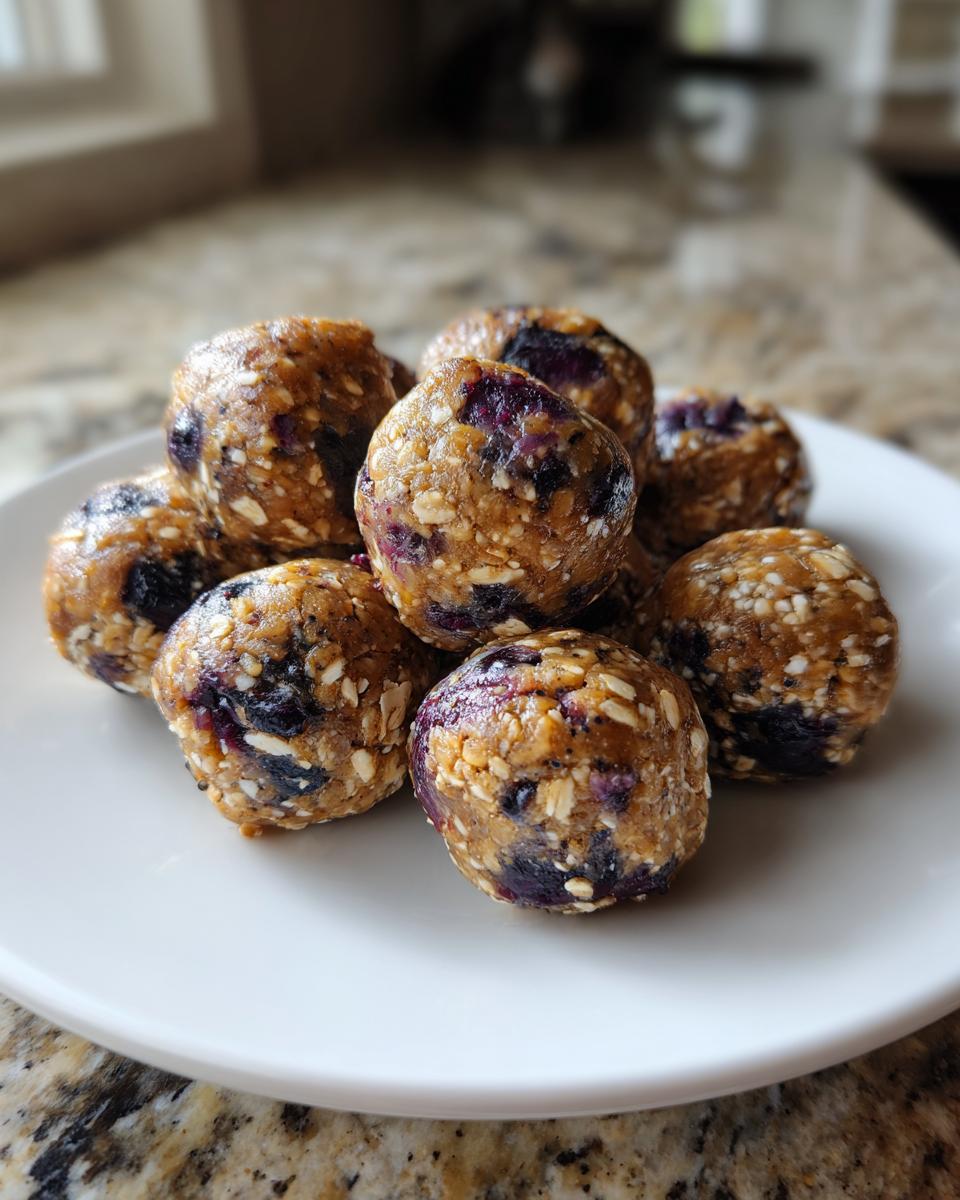 5-Ingredient Blueberry Oat Energy Bites for Dogs They’ll Adore
