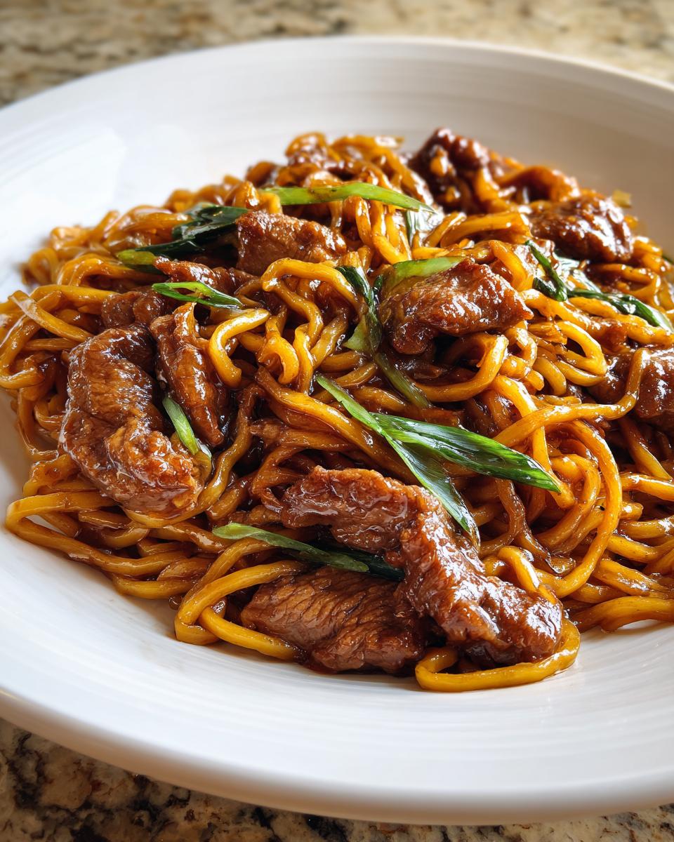 Sticky Beef Noodles - detail 2